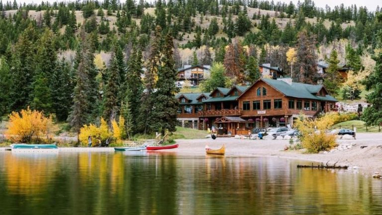 Lakeside lodge with canoe rentals and serene views near Rocky Mountain View BnB